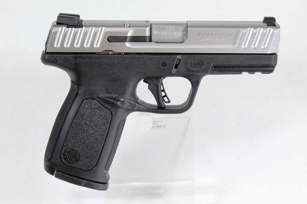 Smith and Wesson S&W SD9 2.0 Compact Semi Auto Pistol Two Tone w/ Orig Box-img-1