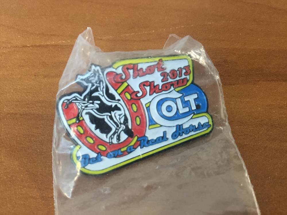 COLT, 8 RARE vintage Colt collectibles Mint, Unused (COLT6)-img-4