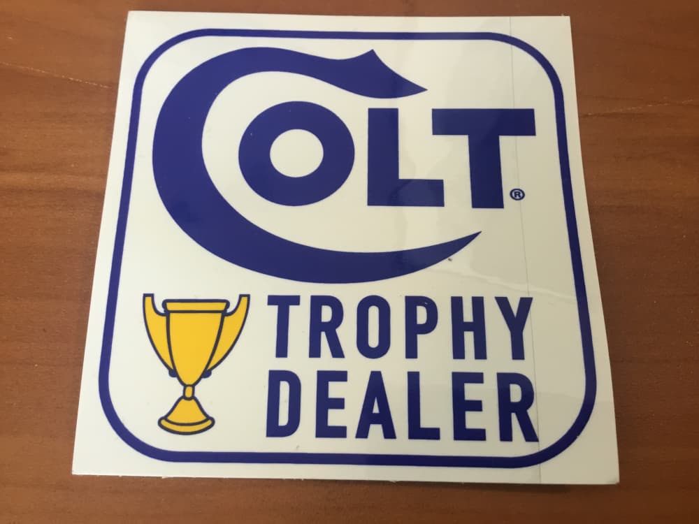 COLT, 8 RARE vintage Colt collectibles Mint, Unused (COLT6)-img-2