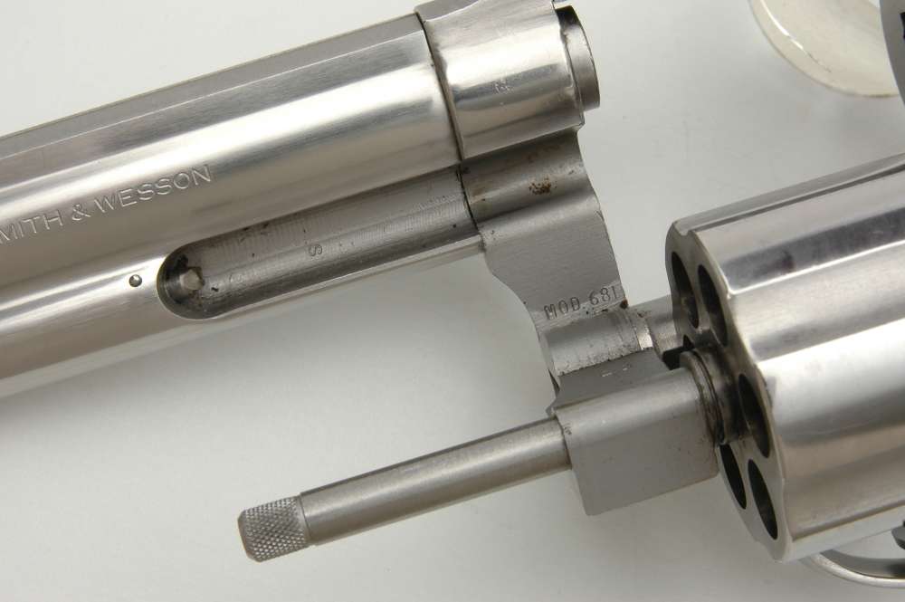 Smith & Wesson S&W Mod. 681 .357 mag Stainless 1986 mfg. 4" Full Lug Brl. -img-15