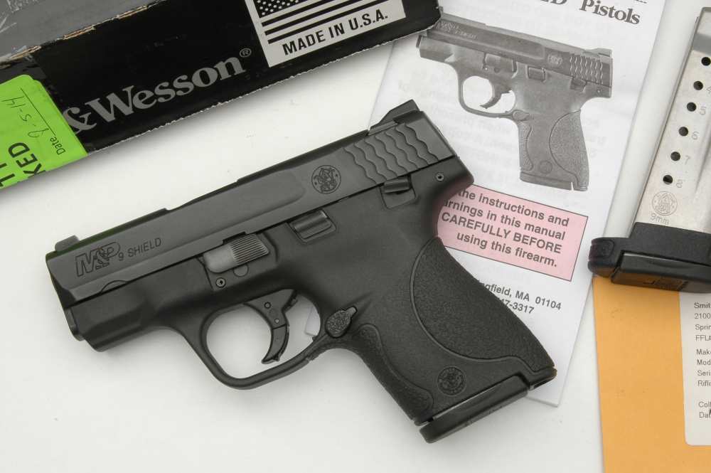Smith & Wesson S&W M&P 9 Shield 9mm 2014 mfg. LNIB 4-Mags Compact NO RES. -img-0
