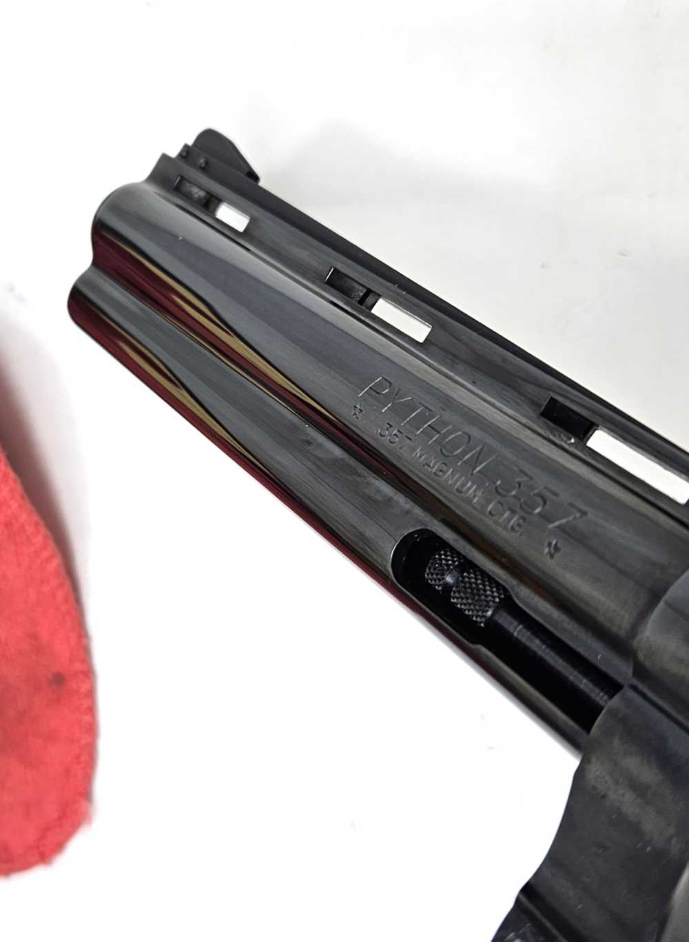 Colt Python .357 Magnum 6" Vent Rib 1966 Post-Transition - Box SN Match-img-28
