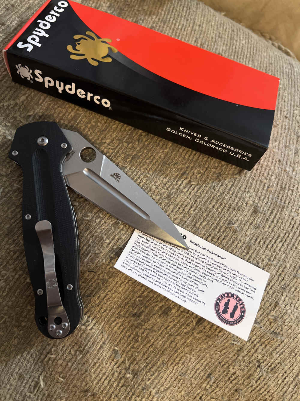 Spyderco Folding Dagger -img-6
