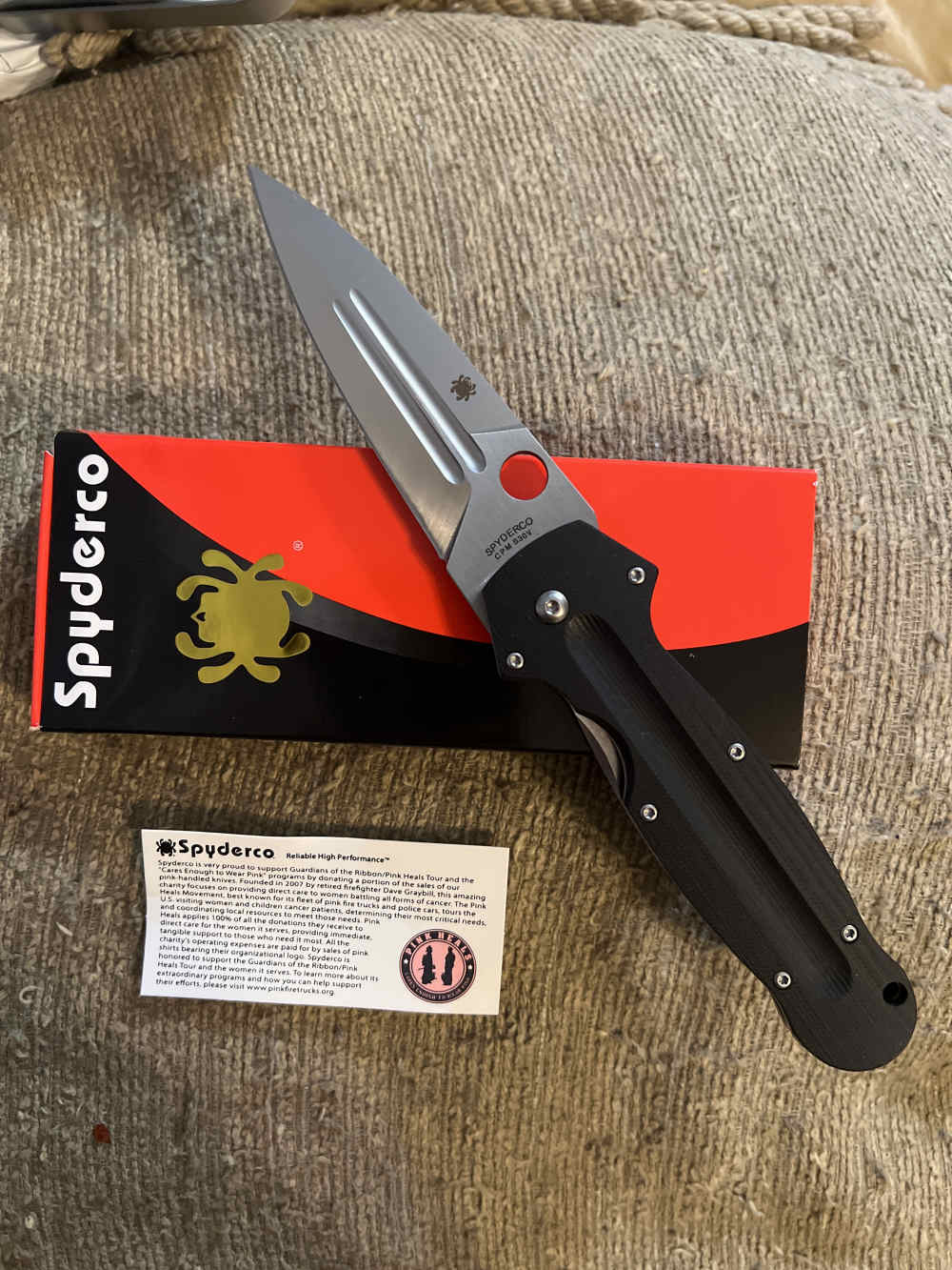 Spyderco Folding Dagger -img-0