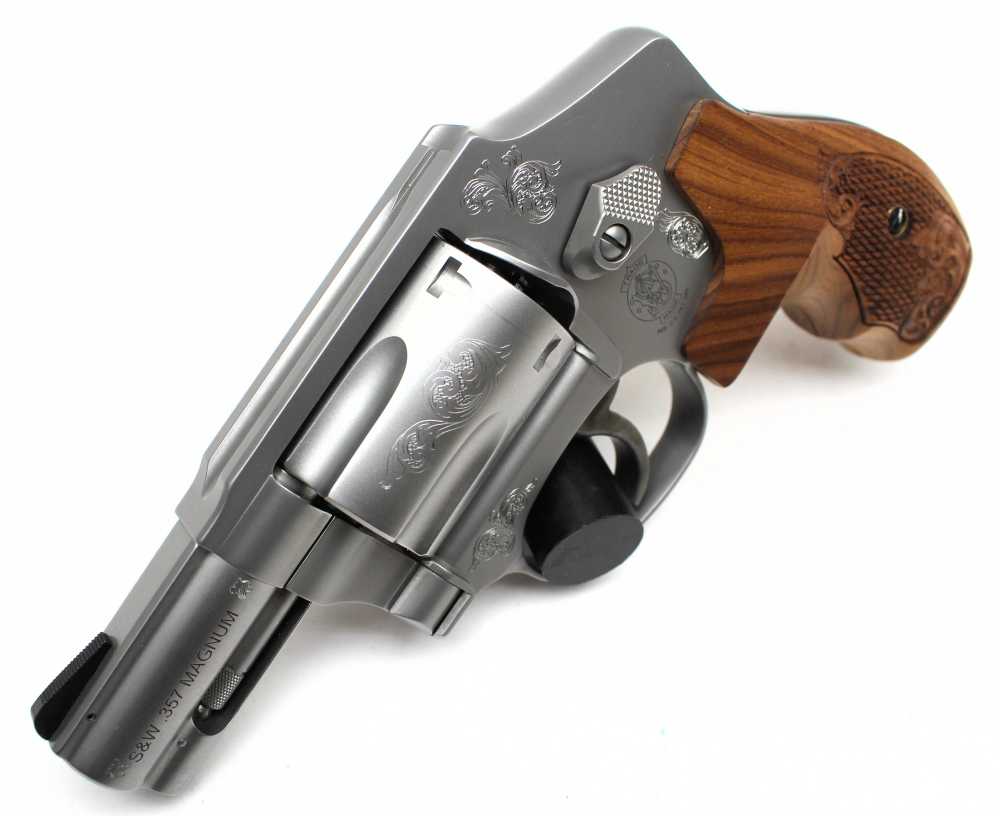 Smith & Wesson 640 Centennial 357 Magnum Engraved Beauty Presentation Case!-img-7