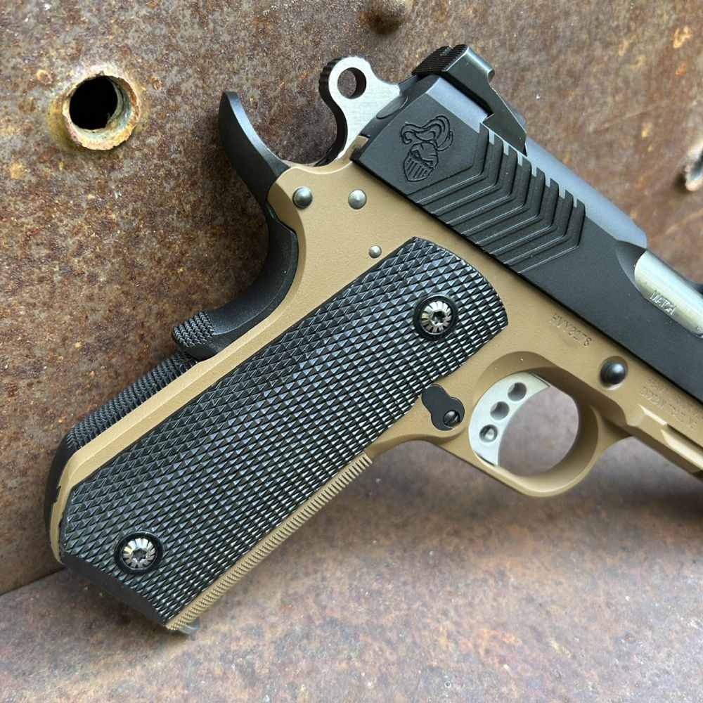 1911 Bobtail Commander-img-3
