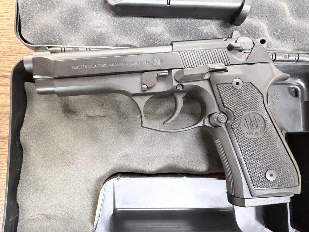 Beretta 92FS 9mm Pistol -img-2