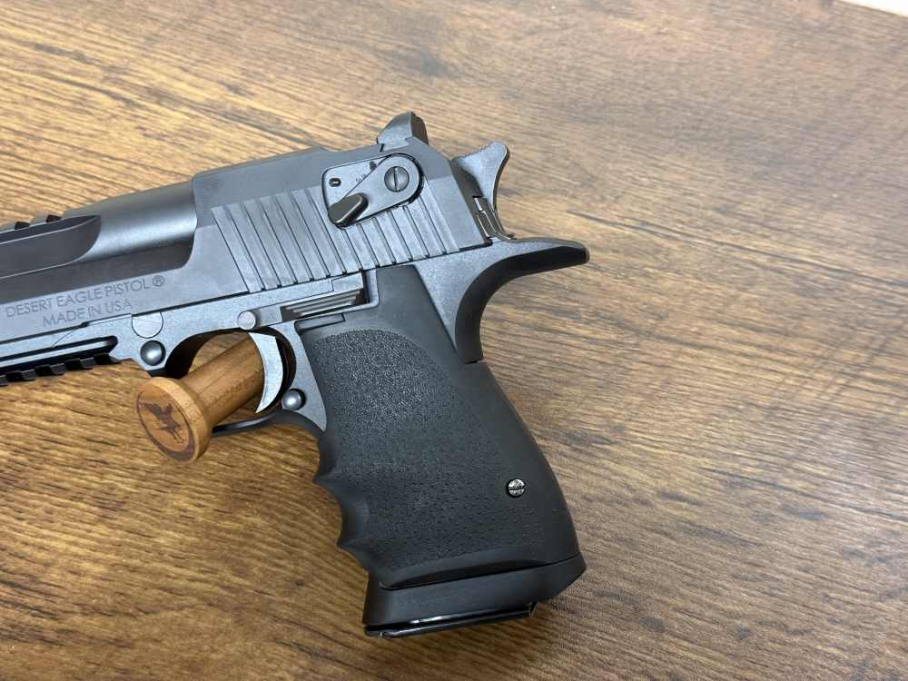 Magnum Research Desert Eagle Mark XIX L6 — .50 AE — 6" — Black-img-7