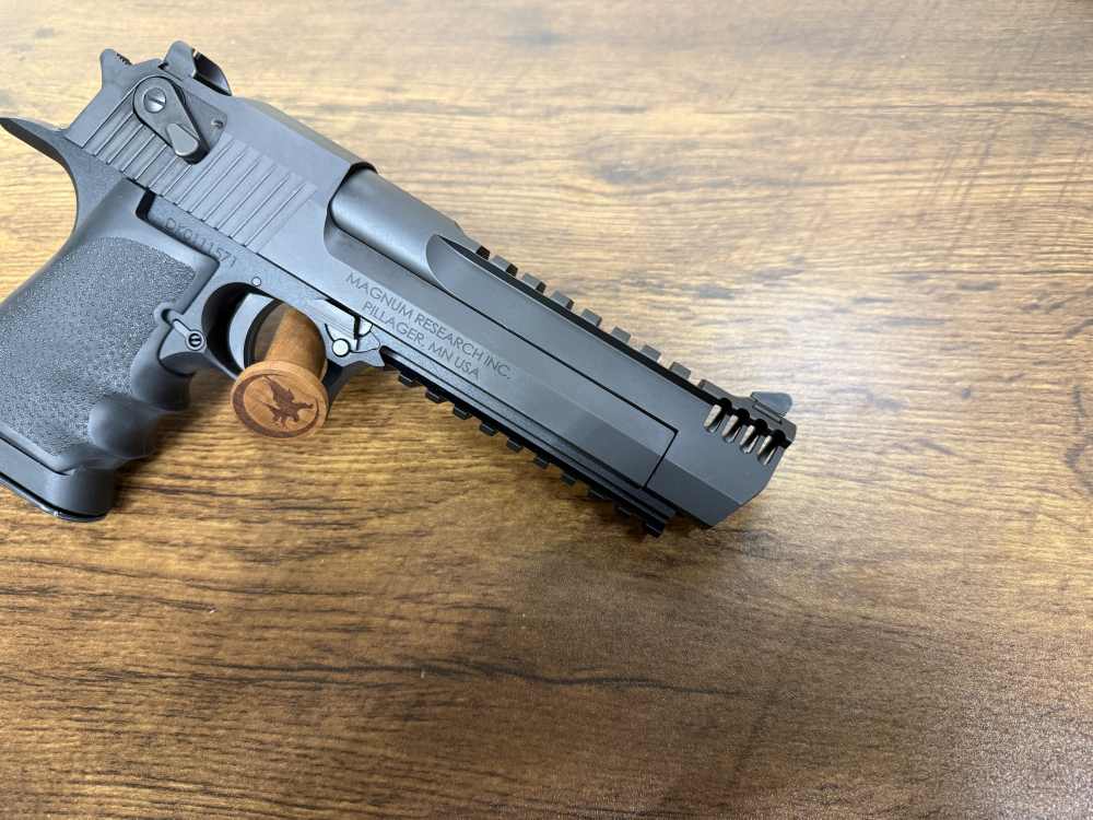Magnum Research Desert Eagle Mark XIX L6 — .50 AE — 6" — Black-img-4