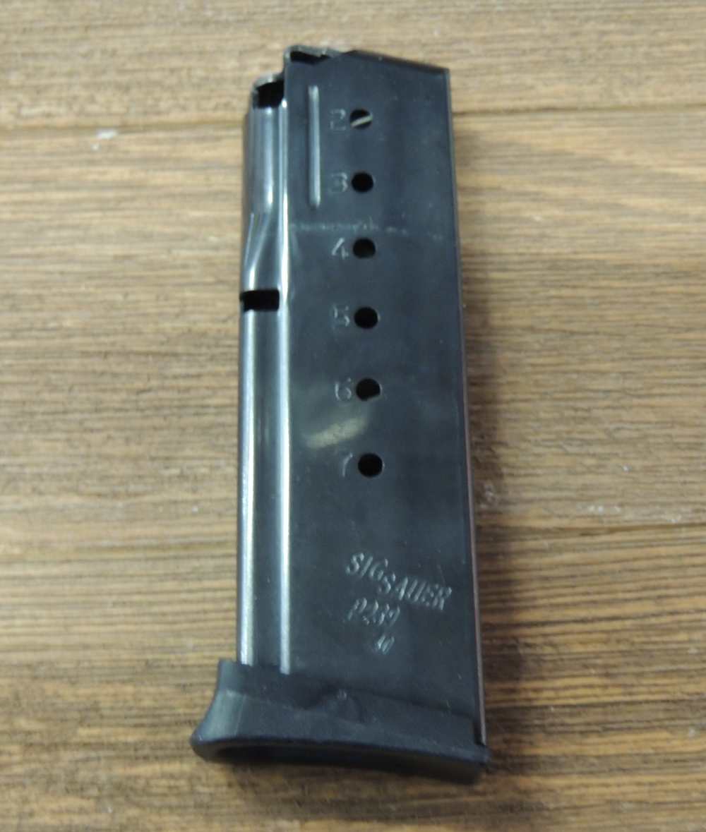 Sig Sauer P239 40 S&W 7 Round Capacity Magazine - Used-img-0