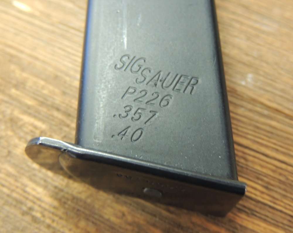 Sig Sauer P226 357 Sig / 40 S&W 12 Round Magazines ( 2 Magazines )-img-4