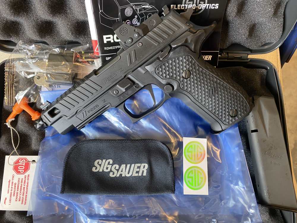 Sig Sauer P226 Zev-img-0