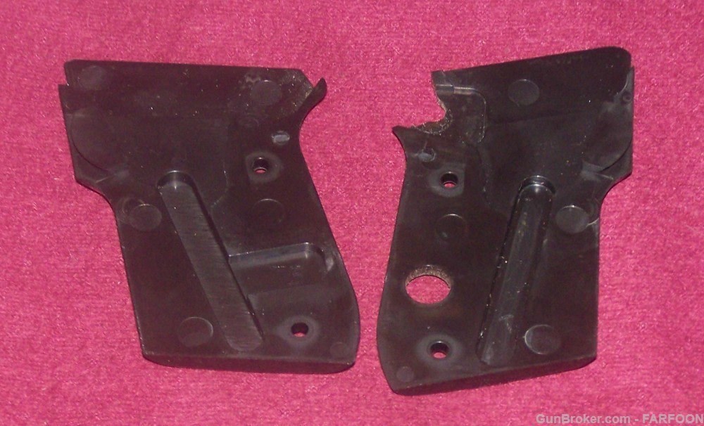 BERETTA 3032 TOMCAT GRIPS ASSEMBLY-img-2