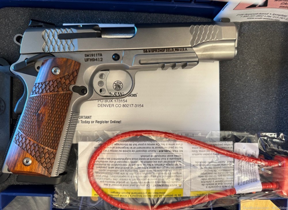 SMITH & WESSON SW1911TA E SERIES .45ACP 2 MAGS 8RDS TACTICAL ACCESSORY RAIL-img-5