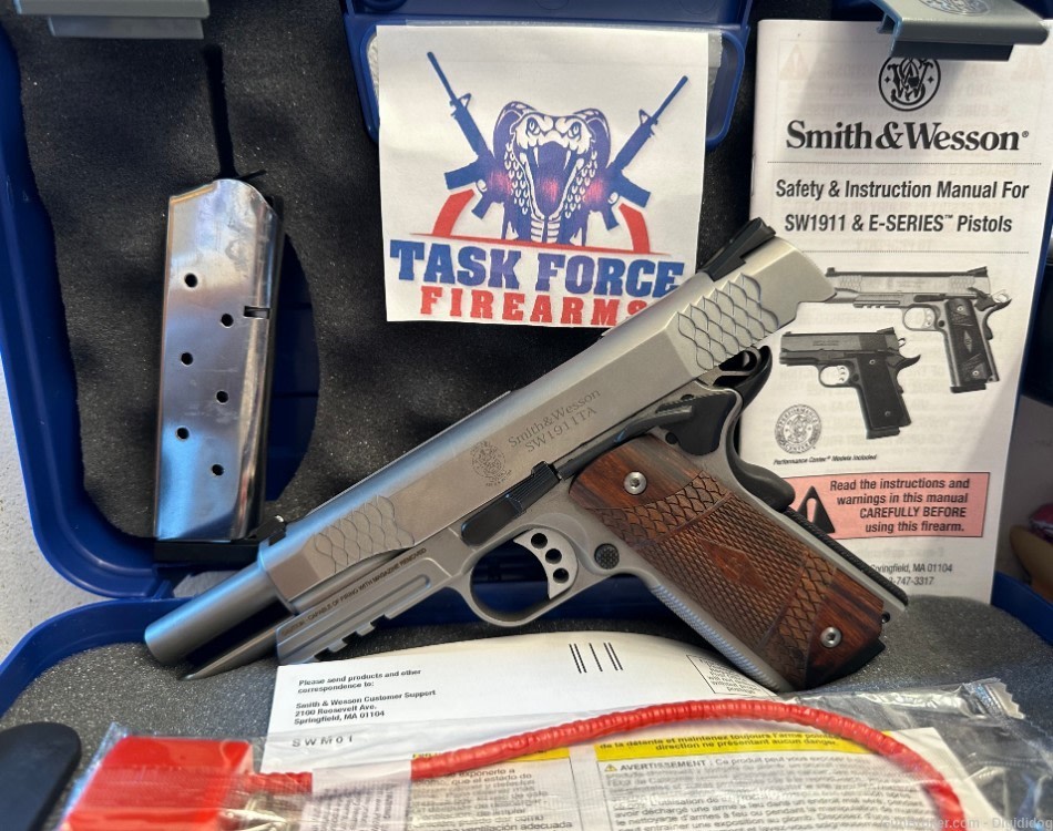 SMITH & WESSON SW1911TA E SERIES .45ACP 2 MAGS 8RDS TACTICAL ACCESSORY RAIL-img-4