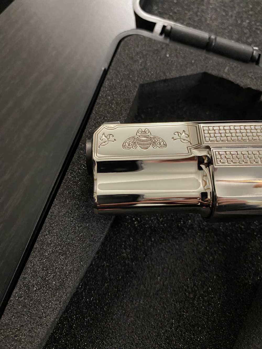 CZ 75 B Nickel engraved -img-2