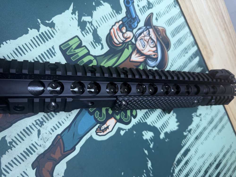 RARE Knights Armament KAC SR-15 E3 FACTORY DIMPLED Carbine Mod 1 Upper-img-1