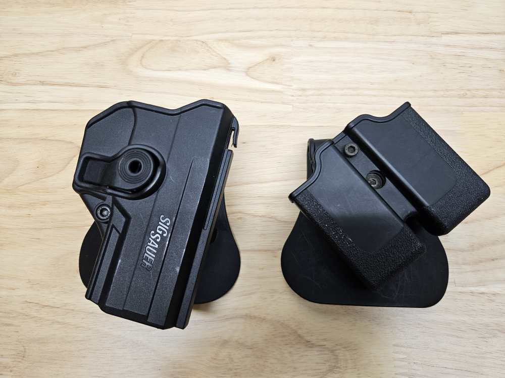 Super Clean Sig P220 Compact with Case-img-6