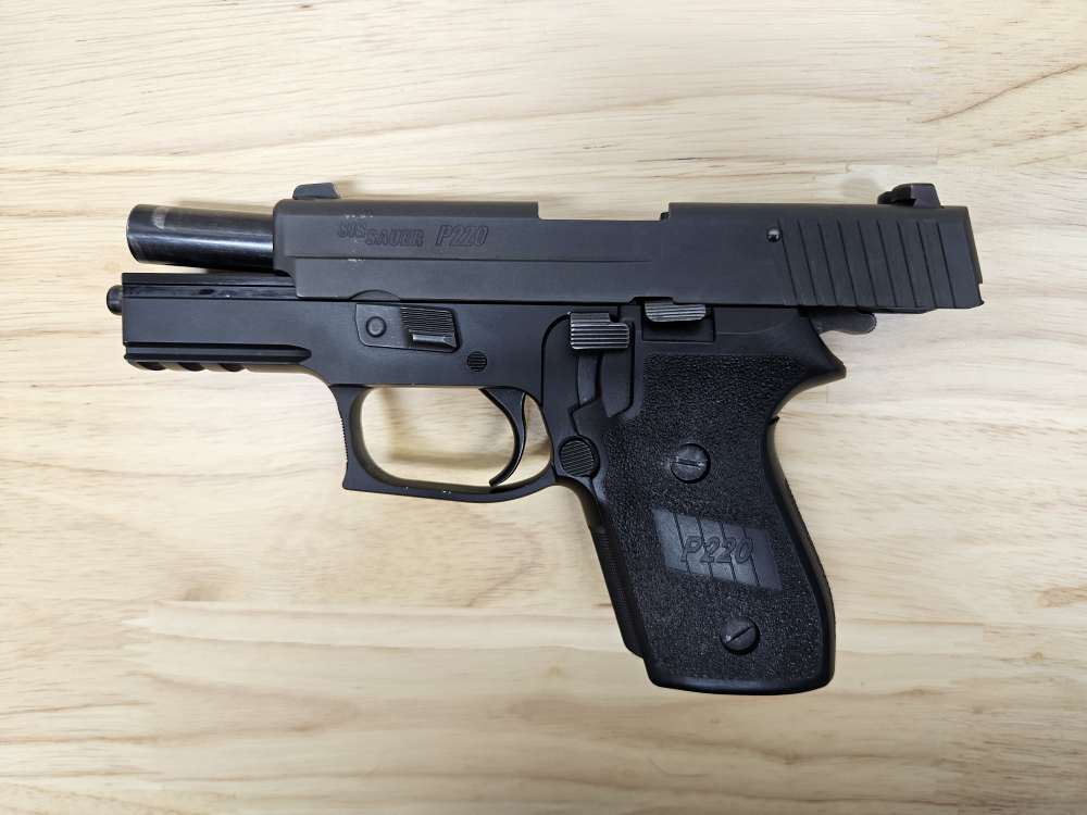 Super Clean Sig P220 Compact with Case-img-3