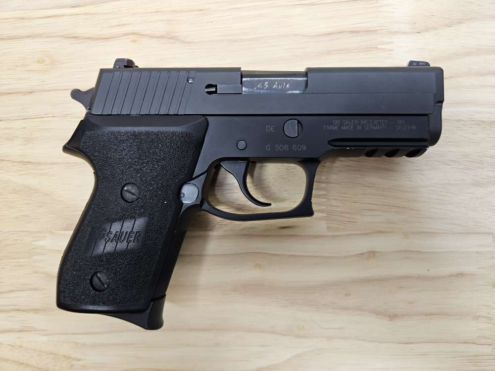 Super Clean Sig P220 Compact with Case-img-0