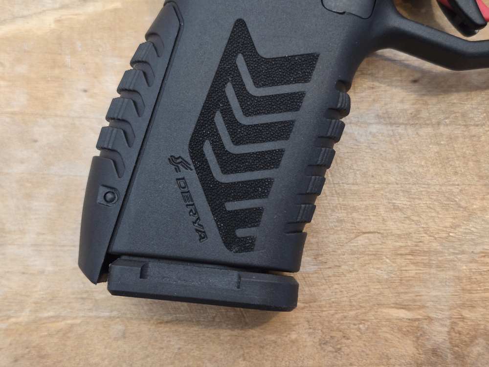 Derya Arms DY9Z 9mm Semi Auto +2 Mags & Orig Case Optic Cut-img-14