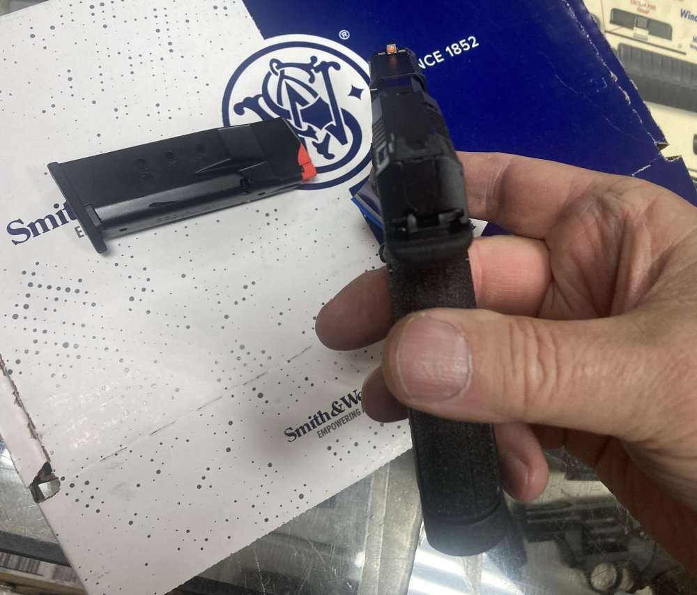 S&W Bodyguard 2.0 #13927 380acp 12 & 10rd mags NEW(no card fees)-img-3
