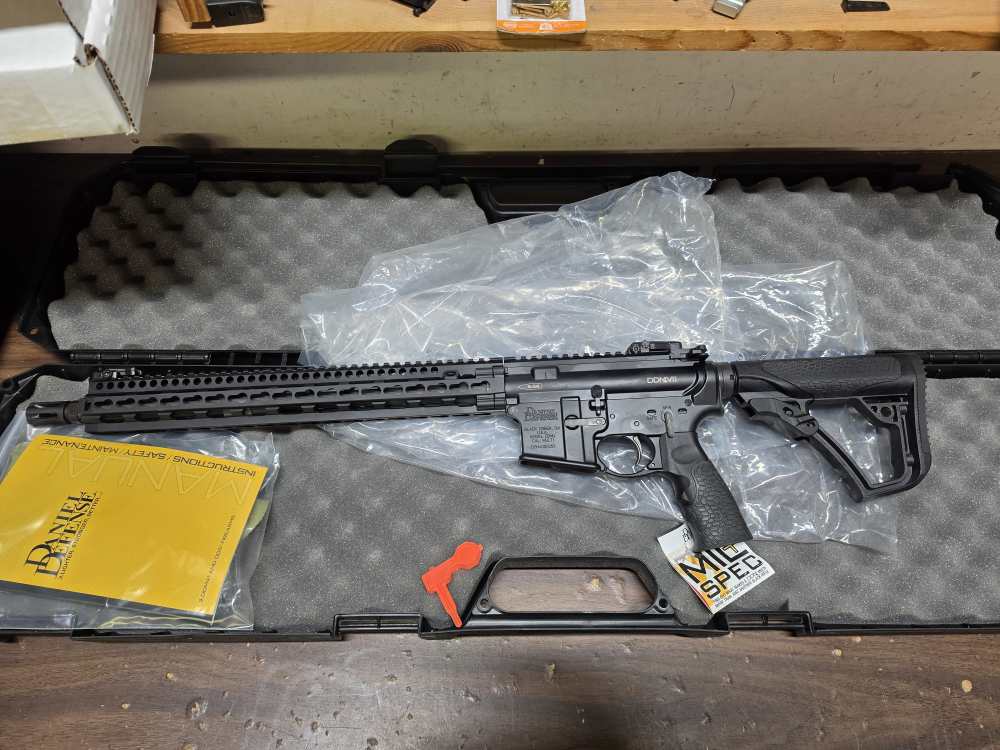 Daniel Defense DDM4V11 5.56 223 16" Semi Auto AR15 w/Mbus Pro-img-0