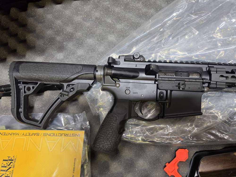Daniel Defense DDM4V11 5.56 223 16" Semi Auto AR15 w/Mbus Pro-img-5