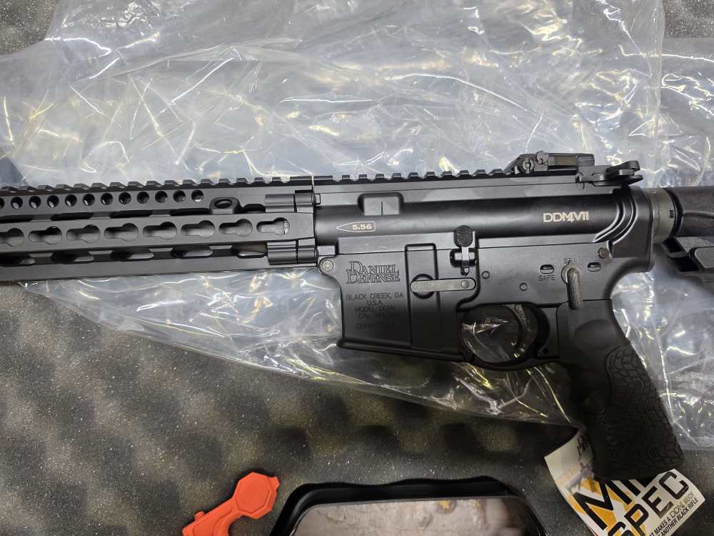 Daniel Defense DDM4V11 5.56 223 16" Semi Auto AR15 w/Mbus Pro-img-2