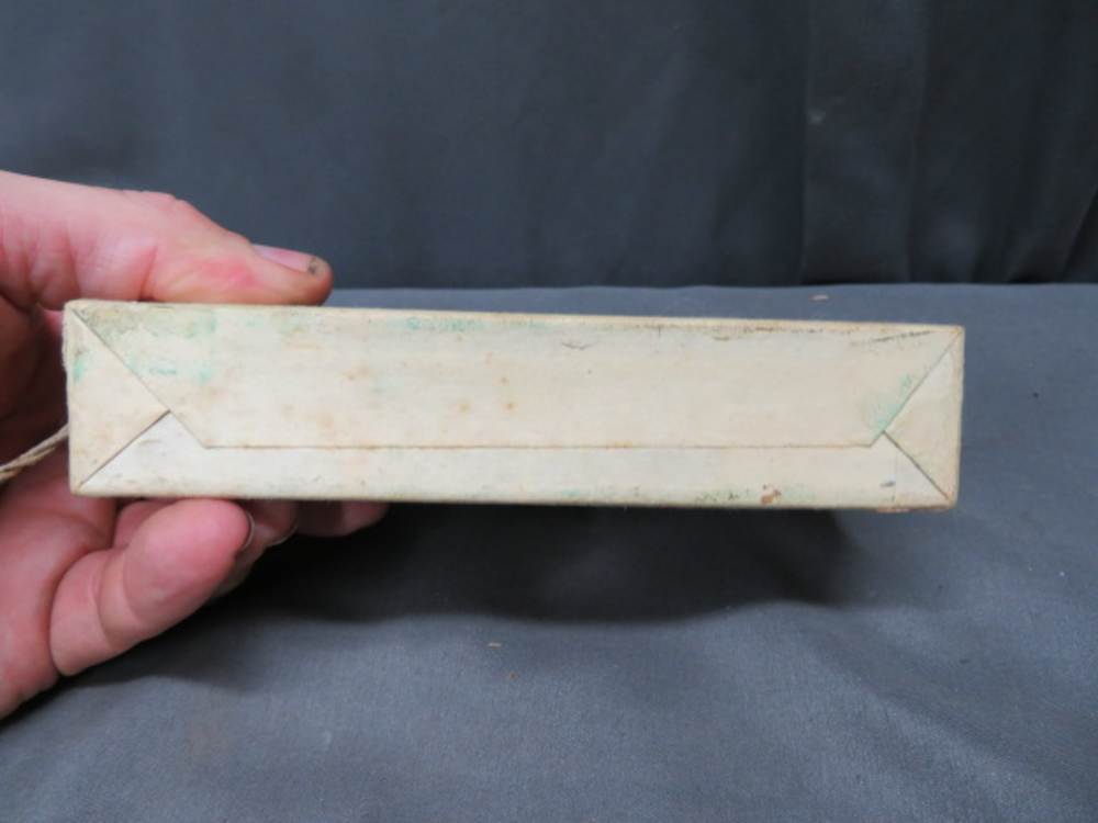 SEALED VINTAGE BOX WINCHESTER .45-70 GOVERNMENT AMMO-BEAUTIFUL LABEL-img-3