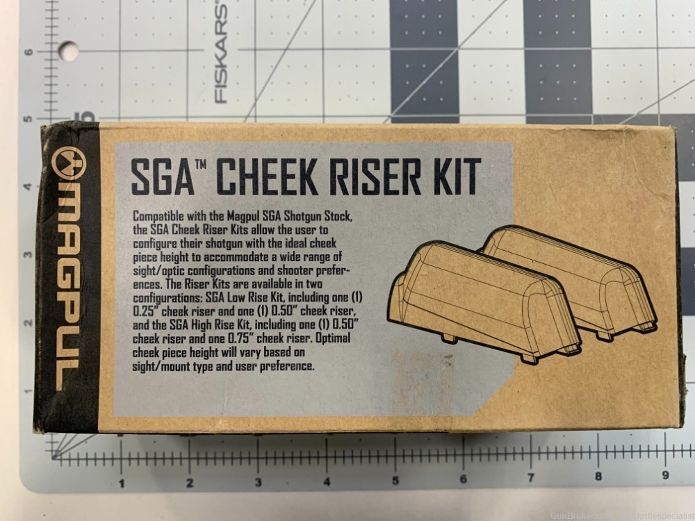 Magpul SGA Cheek Riser Kit Low Flat Dark Earth  MAG463-FDE-img-0