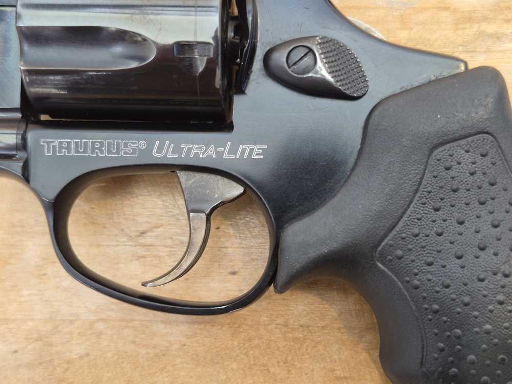 Taurus 85 Ultra-Lite .38 Special 5 Shot Revolver 2" Barrel-img-10