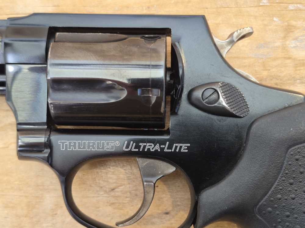 Taurus 85 Ultra-Lite .38 Special 5 Shot Revolver 2" Barrel-img-9