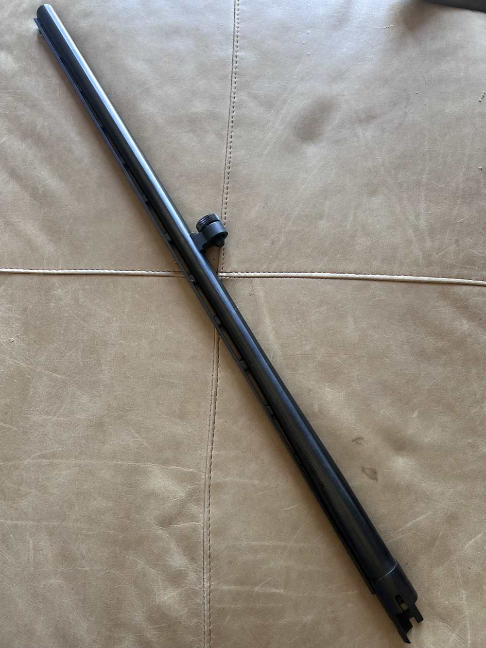 Factory new Mossberg 500 28” barrel fixed modified choke! -img-0