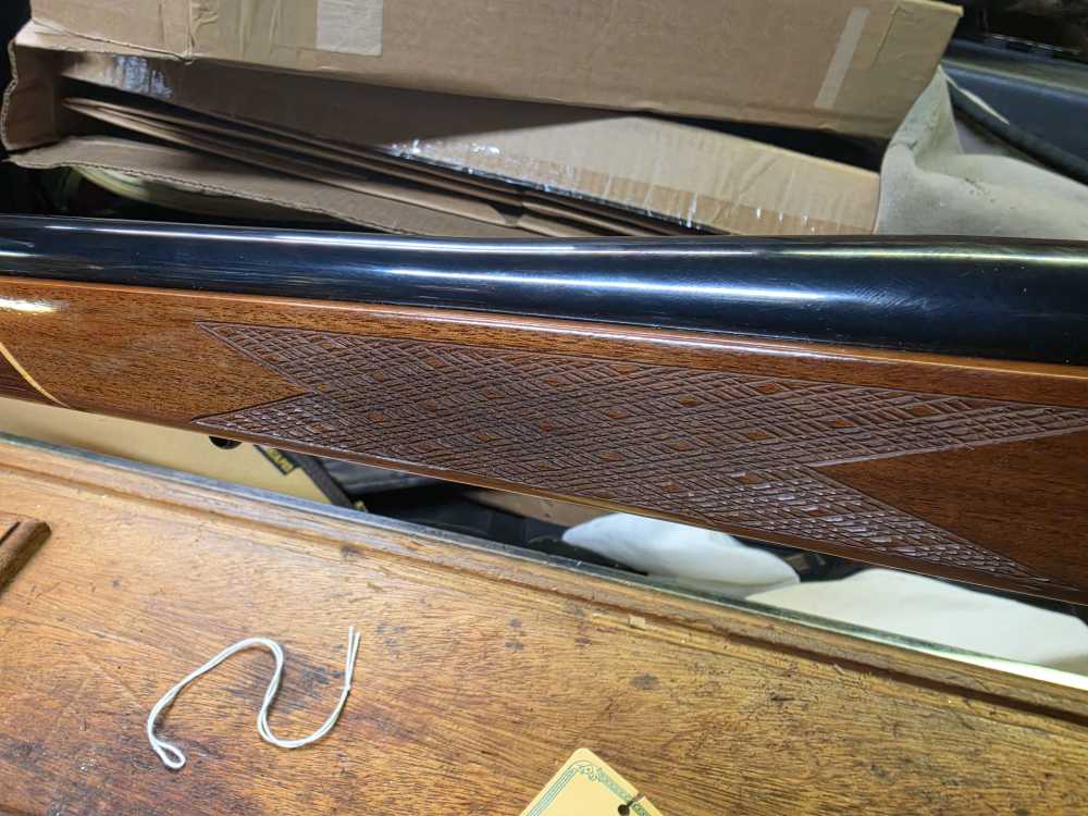 Weatherby Mark V Deluxe Left Hand 300 Wby Mag Ported High Gloss-img-11