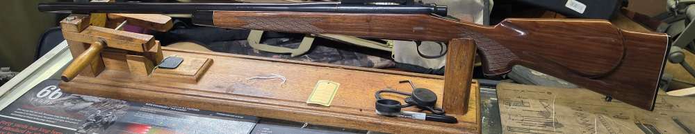 Remington 700 BDL Varmint 22-250 High Gloss Wood Heavy Barrel Rifle-img-7