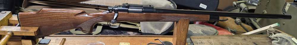 Remington 700 BDL Varmint 22-250 High Gloss Wood Heavy Barrel Rifle-img-0