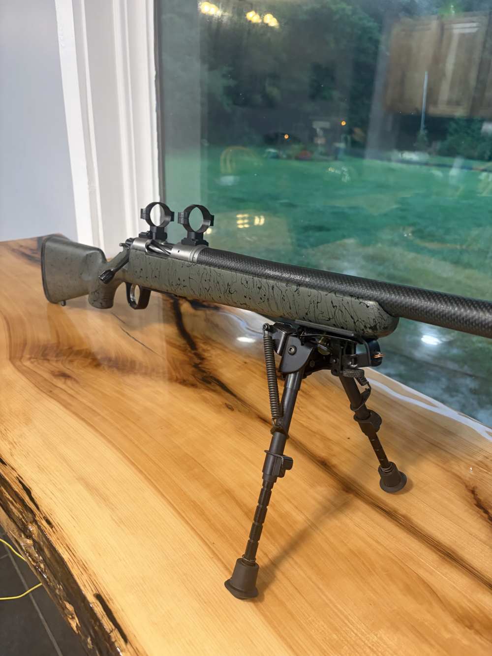 Extremely good condition high powered rifle -img-0