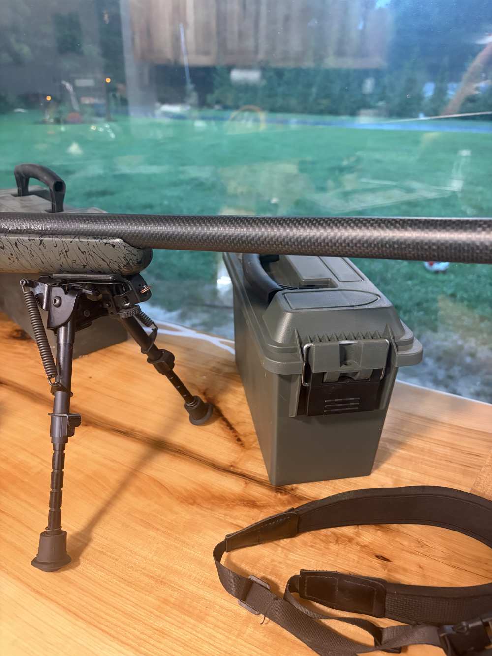 Extremely good condition high powered rifle -img-10