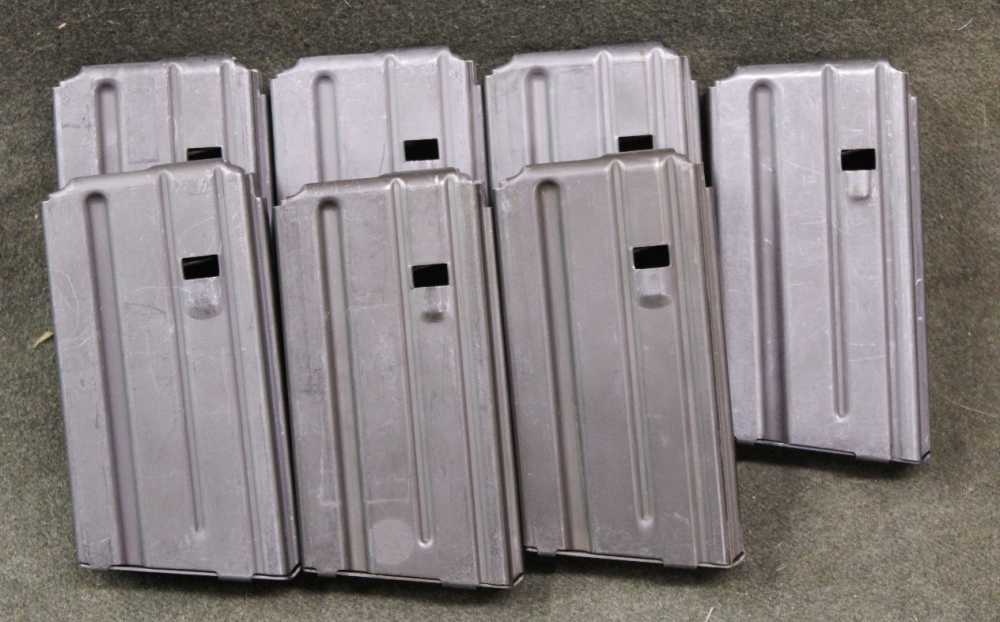 ONE Colt 20 round AR-15 M16 magazine aluminum follower .223 marked AR15 mag-img-0