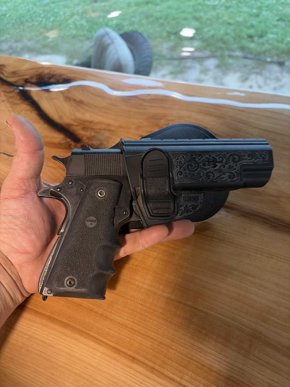 1911A1 Hougue grips-img-2