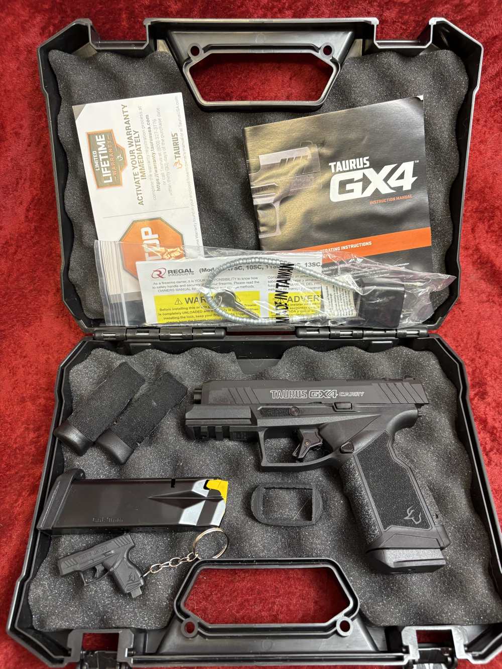 Taurus GX4 TORO Carry 9 mm pistol 15-rd (2 mags) Black NEW #GX4CRP941-img-0