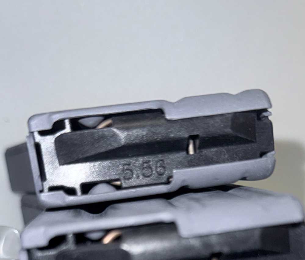 Colt AR15 30-round Magazines USGI 5.56 Mil-Spec- Lot of FIVE-img-2
