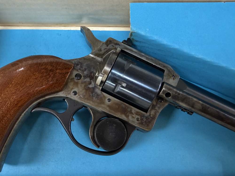 H&R Harrington & Richardson 676 22LR & 22 MAG w Original Box Excellent 1977-img-1