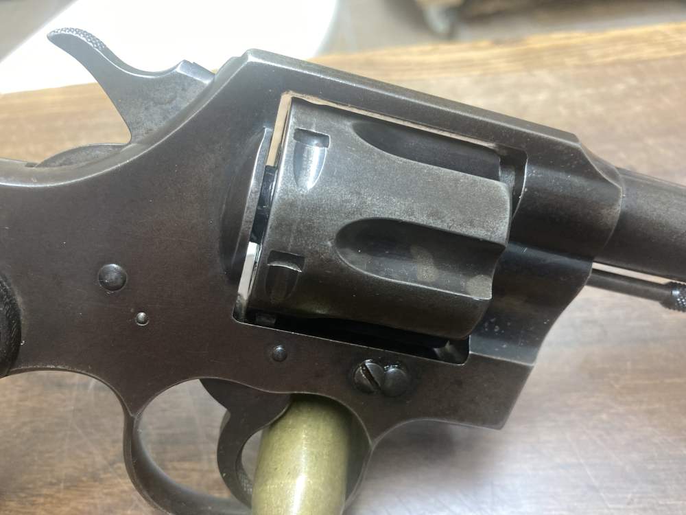 Colt Official Police .38spl heavy barrel Pre War 1943 -img-13