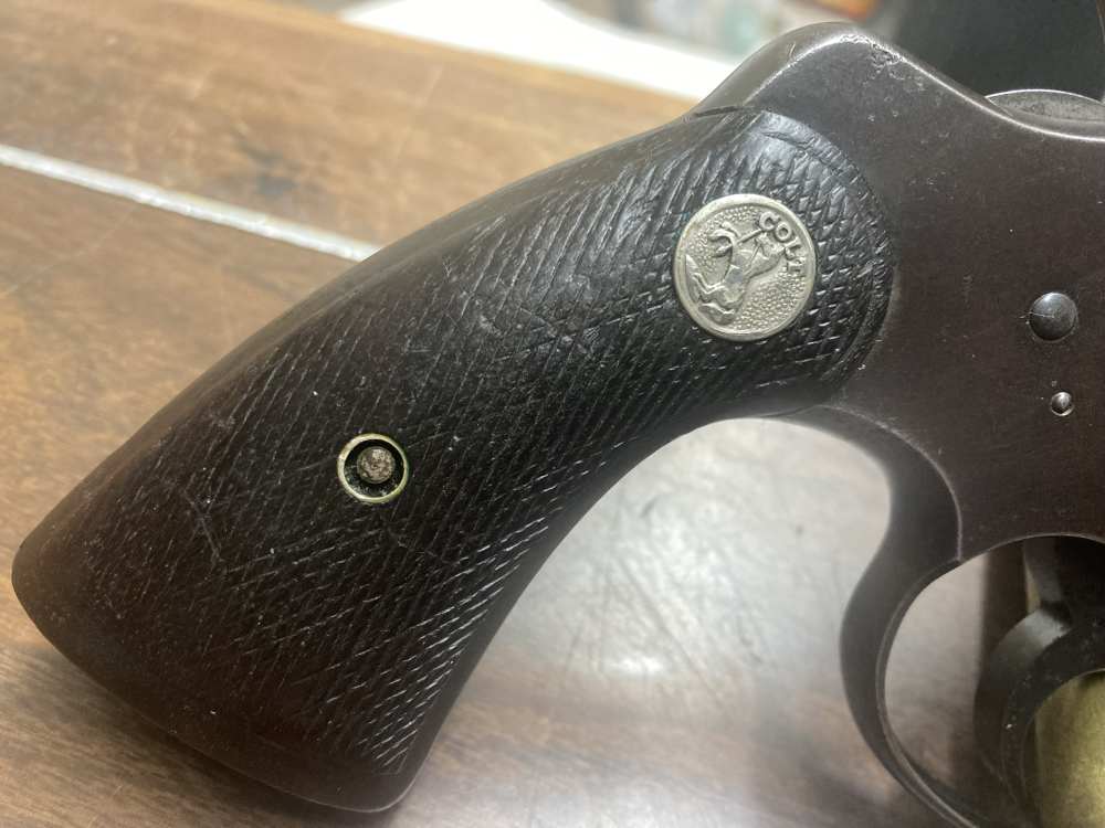 Colt Official Police .38spl heavy barrel Pre War 1943 -img-10