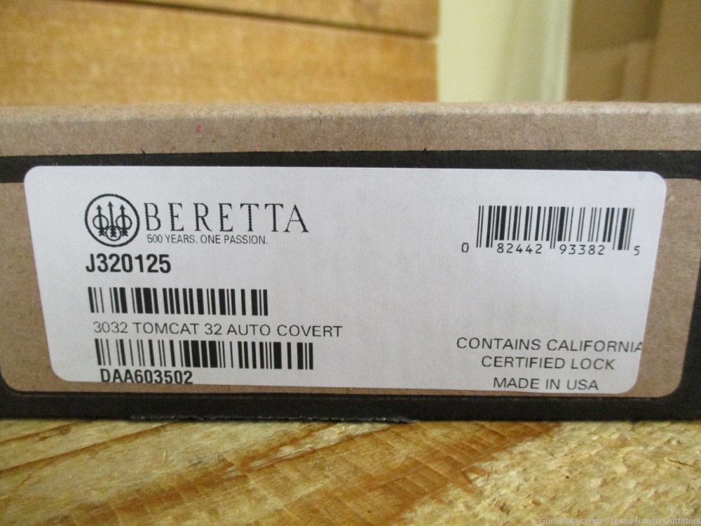 Beretta 3032 Tomcat Covert .32 Auto threaded tip-up barrel NIB-img-3