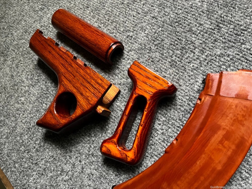 Custom M70 Thumbhole Hand Guard Set + Skeletonized Pistol Grip-img-6