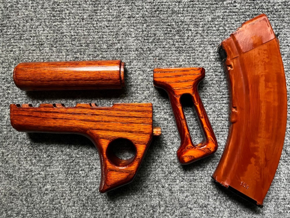 Custom M70 Thumbhole Hand Guard Set + Skeletonized Pistol Grip-img-2