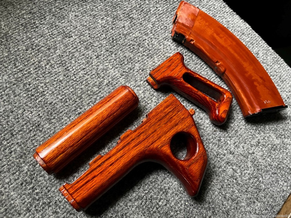 Custom M70 Thumbhole Hand Guard Set + Skeletonized Pistol Grip-img-8